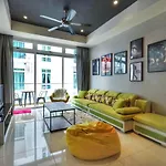 Apartemen 111 m² dengan 3 kamar tidur dan 3 kamar mandi pribadi di Pusat Kota Johor Bahru