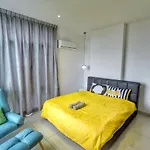 Apartemen 111 m² dengan 3 kamar tidur dan 3 kamar mandi pribadi di Pusat Kota Johor Bahru